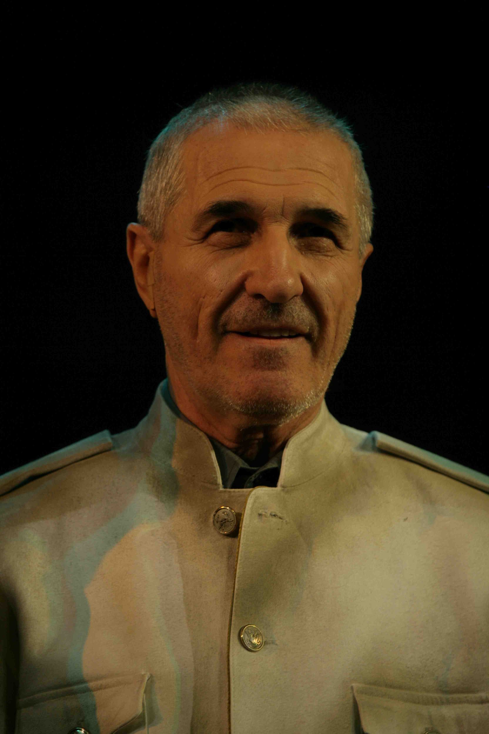 (Română) Gheorghe Dinică